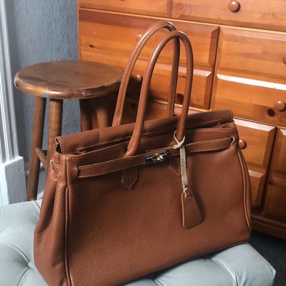 Roberta M leather handbag! 🤎 - Picture 4 of 7